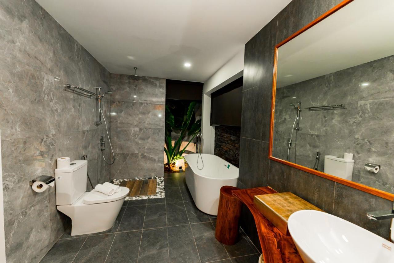 Maneh Villa Langkawi - Private Pool Pantai Cenang  Esterno foto