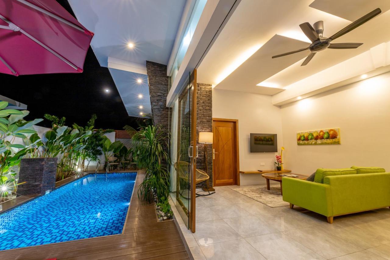 Maneh Villa Langkawi - Private Pool Pantai Cenang  Esterno foto
